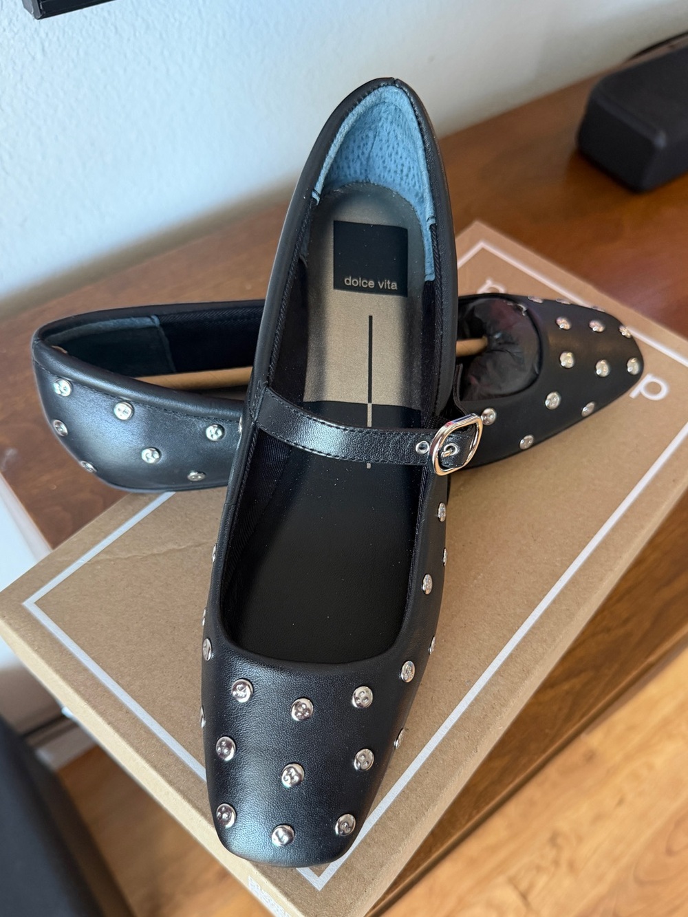 👉🏼BRAND NEW👈🏼 Reyes Black Leather Studded Ballet Flats Orig. $135 Size 7.5